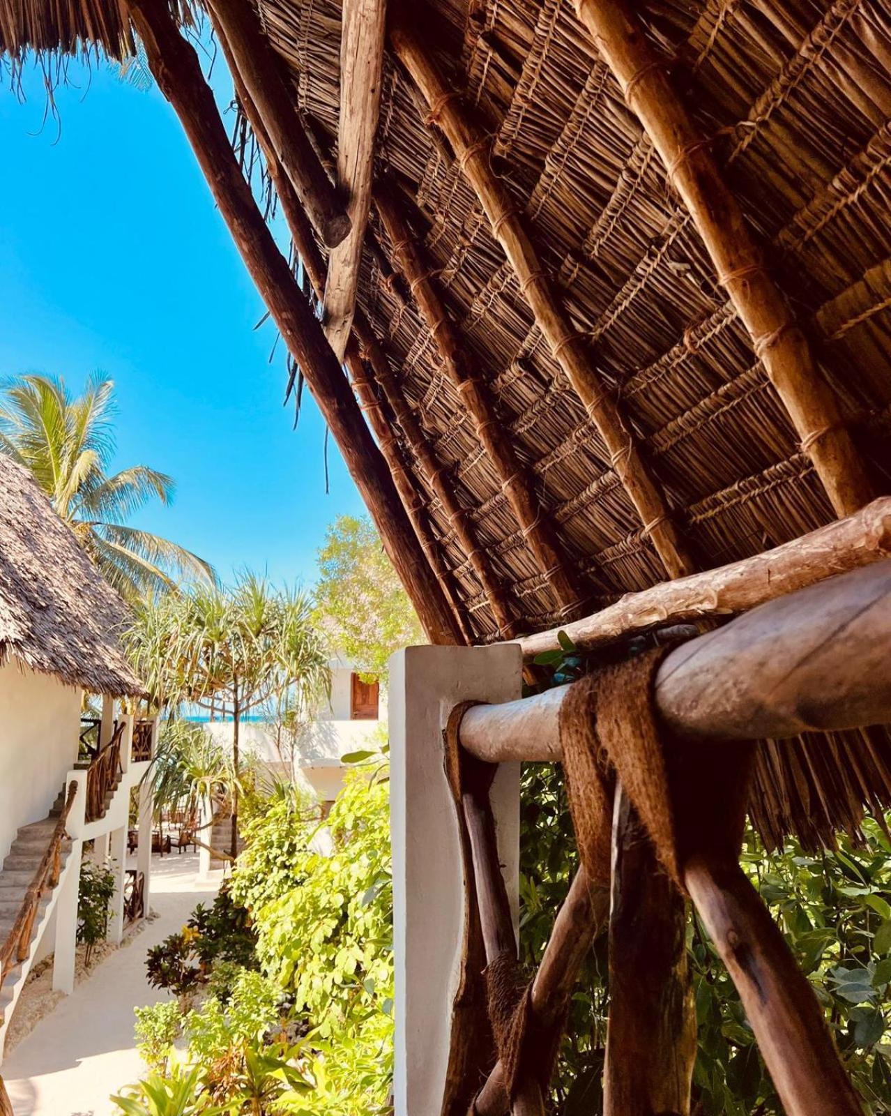 Helwas Zanzibar Beach Hotel Bwejuu Bagian luar foto