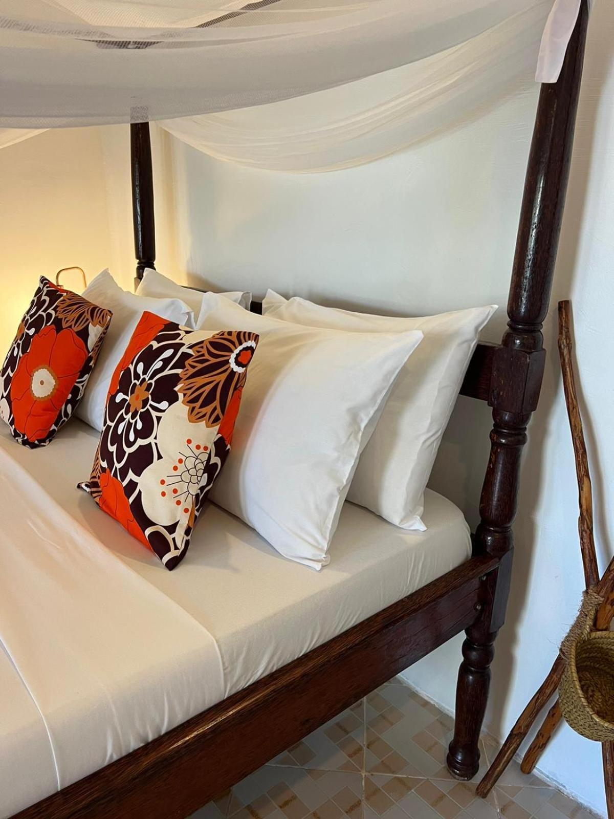 Helwas Zanzibar Beach Hotel Bwejuu Bagian luar foto